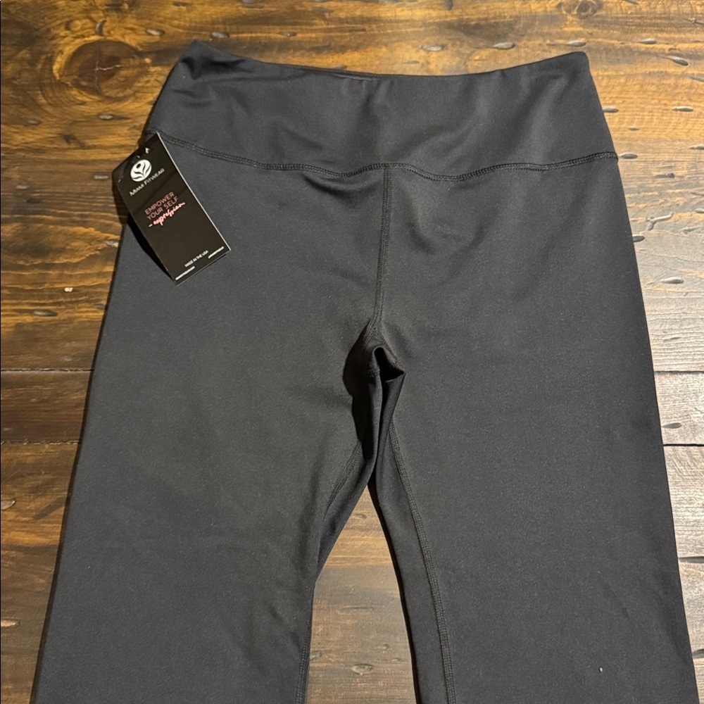 Miami FitWear Black Women’s Performance Leggings-Size Large, Inseam 32 - Picture 3 of 10